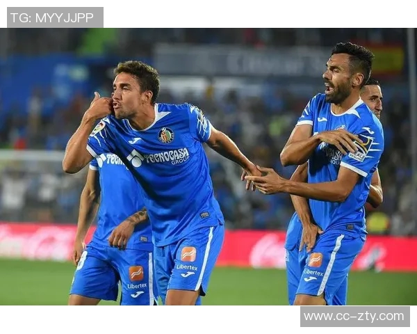 赫塔费前锋马约拉尔右膝受伤或缺阵四周球队考虑引援补强