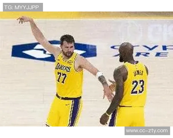 雷迪克揭秘詹姆斯战术设计多样性顺下空切掩护策略分析