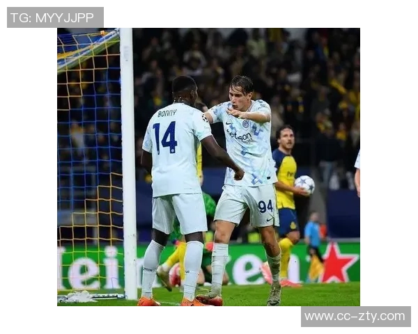 意甲第12轮竞争激烈四队曾登顶前五名仅差三分